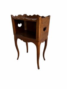 Mueble central en nogal